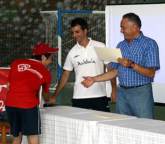 Rafael Gordillo en la entrega de diplomas de la clausura (GRJ)