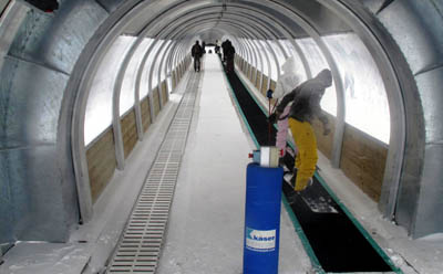 Nuevo túnel en las alfombras de Borreguiles (CETURSA)