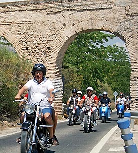 Las motos clásicas en un momento de la concentración Las motos clásicas en un momento de la concentración